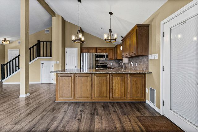 419 W Lake Shore Dr, Livingston, TX 77351