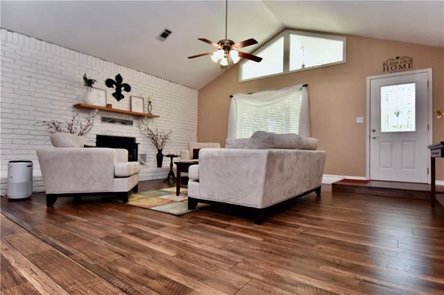 8633 RIDGEMONT Drive, Pineville, LA 71360