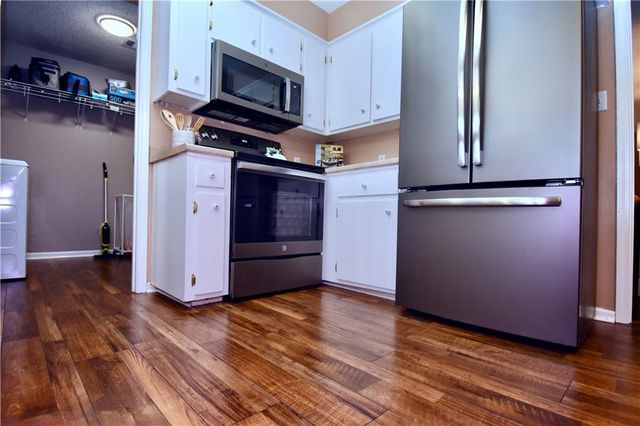 8633 RIDGEMONT Drive, Pineville, LA 71360