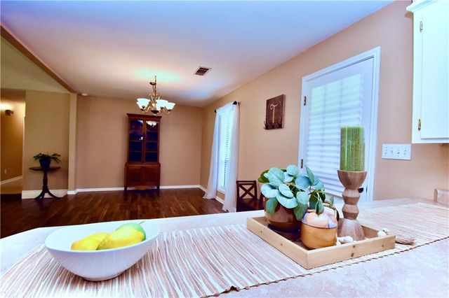 8633 RIDGEMONT Drive, Pineville, LA 71360