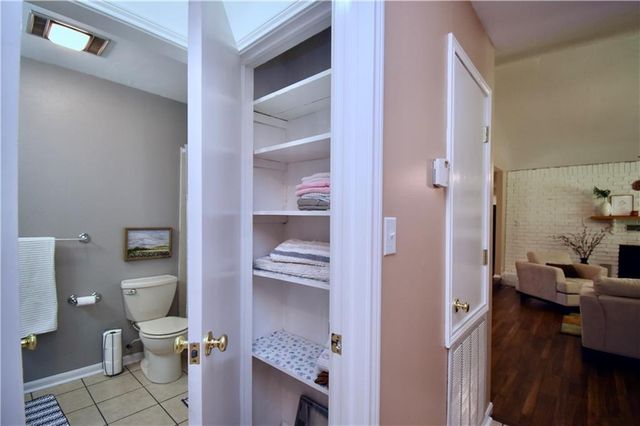 8633 RIDGEMONT Drive, Pineville, LA 71360