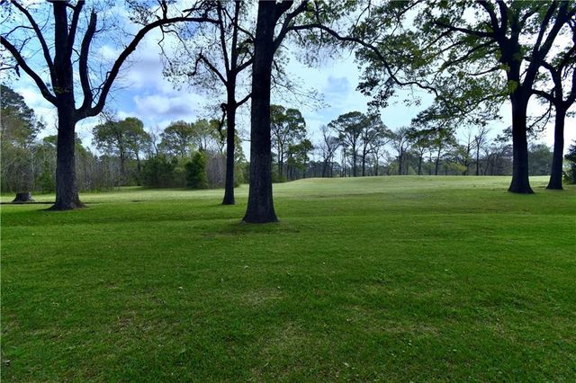 8633 RIDGEMONT Drive, Pineville, LA 71360