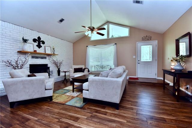 8633 RIDGEMONT Drive, Pineville, LA 71360