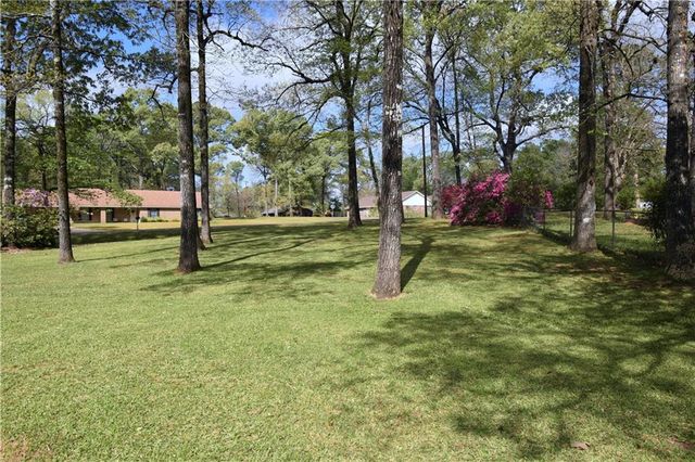 8633 RIDGEMONT Drive, Pineville, LA 71360