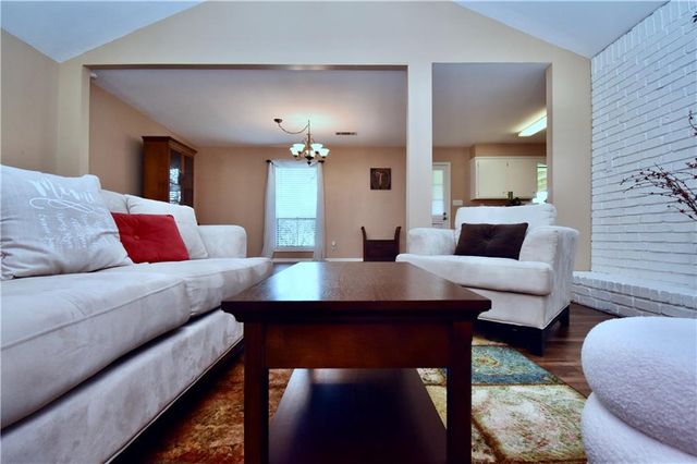 8633 RIDGEMONT Drive, Pineville, LA 71360