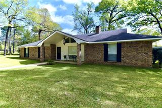 8633 RIDGEMONT Drive, Pineville, LA 71360