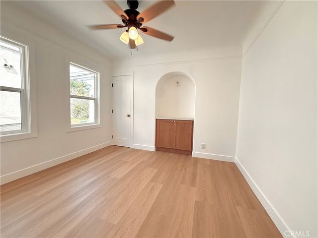 6072 Myrtle Avenue, Long Beach, CA 90805