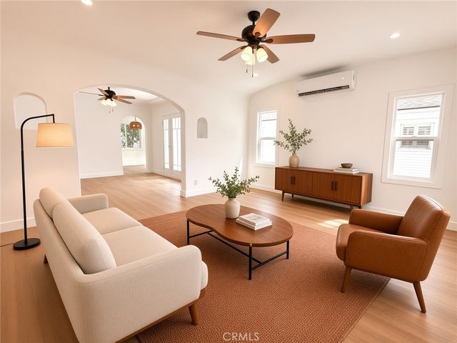 6072 Myrtle Avenue, Long Beach, CA 90805