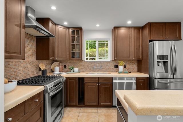 11007 Alton Avenue NE, Seattle, WA 98125