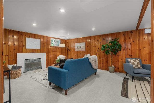 11007 Alton Avenue NE, Seattle, WA 98125