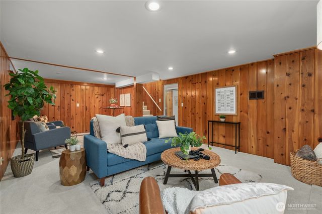 11007 Alton Avenue NE, Seattle, WA 98125