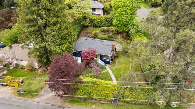 11007 Alton Avenue NE, Seattle, WA 98125