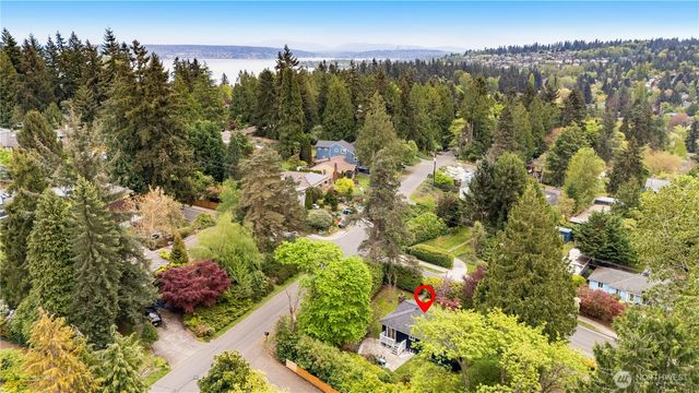 11007 Alton Avenue NE, Seattle, WA 98125