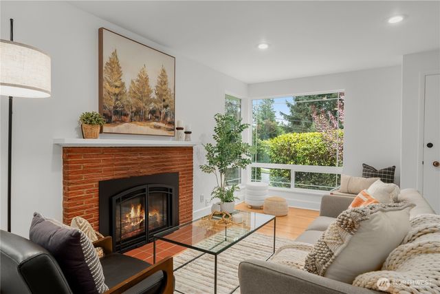 11007 Alton Avenue NE, Seattle, WA 98125