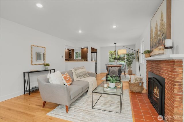 11007 Alton Avenue NE, Seattle, WA 98125