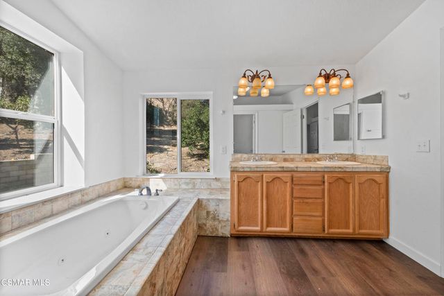 1057 La Loma Avenue, Somis, CA 93066