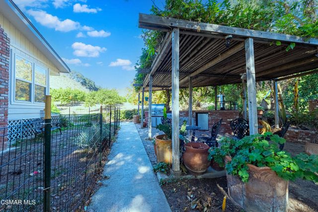 1057 La Loma Avenue, Somis, CA 93066