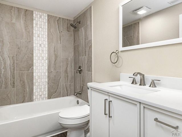 1814 Lark Bunting Lane, Pueblo, CO 81001