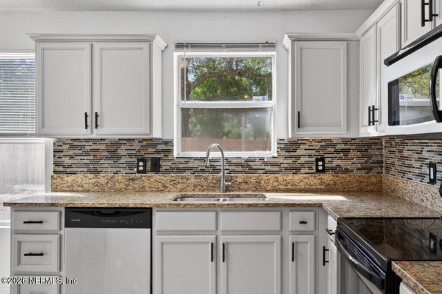 518 TUXEDO Court, Jacksonville, FL 32225