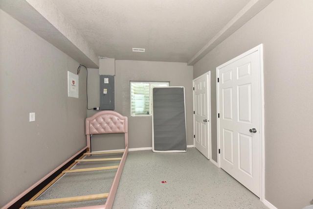 7355 N Cassie AVENUE, Milwaukee, WI 53224