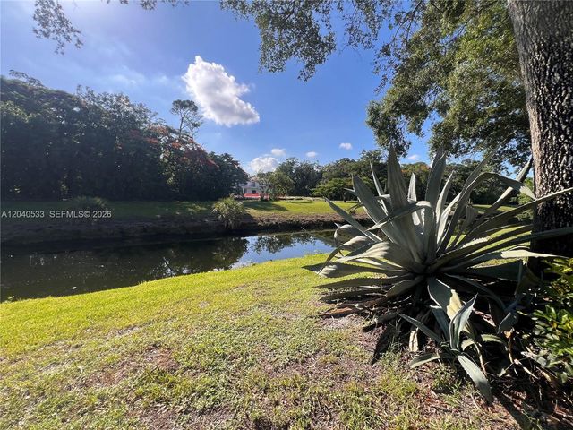 5661 Riverside Drive 101B7, Coral Springs, FL 33067