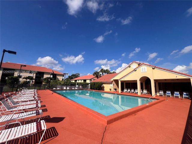 5661 Riverside Drive 101B7, Coral Springs, FL 33067