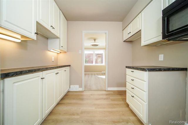 16544 Stricker Avenue, Eastpointe, MI 48021