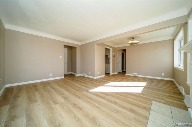 16544 Stricker Avenue, Eastpointe, MI 48021