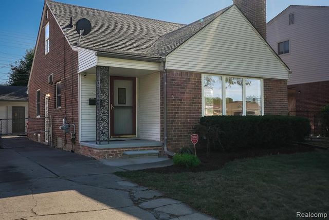 16544 Stricker Avenue, Eastpointe, MI 48021