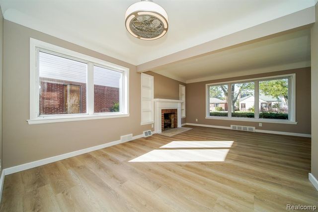 16544 Stricker Avenue, Eastpointe, MI 48021