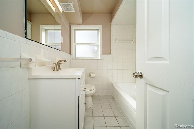 16544 Stricker Avenue, Eastpointe, MI 48021