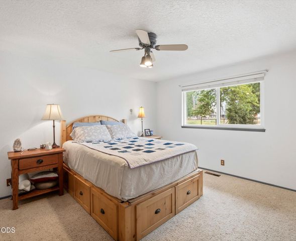 4450 NE 29th Court, Redmond, OR 97756