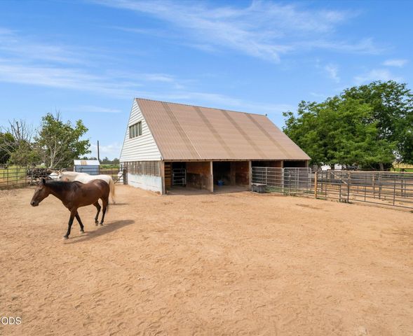 4450 NE 29th Court, Redmond, OR 97756
