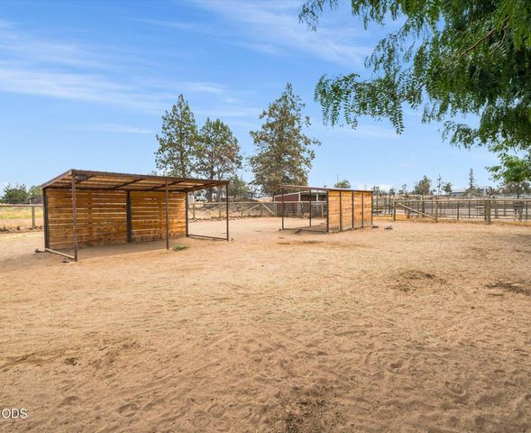 4450 NE 29th Court, Redmond, OR 97756