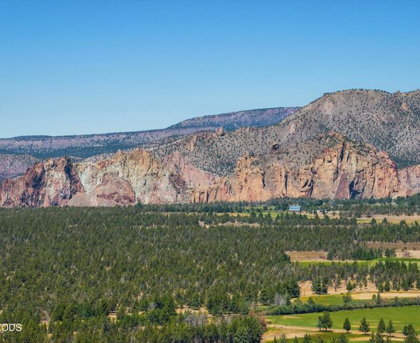 4450 NE 29th Court, Redmond, OR 97756