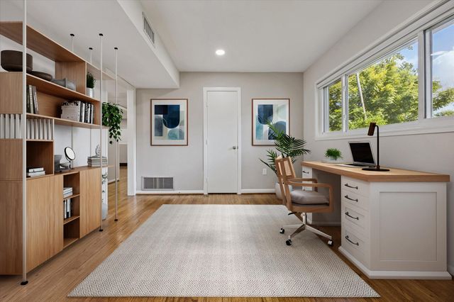 8621 Bob White Drive, Houston, TX 77074