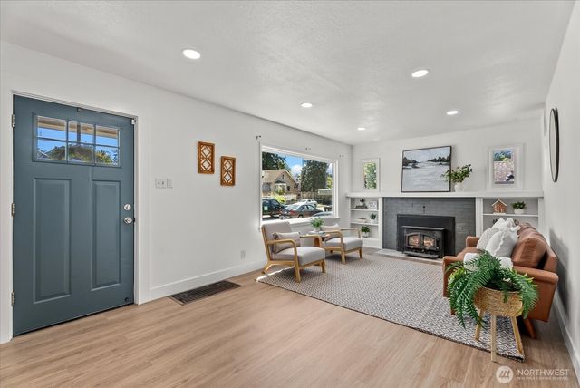 3838 S G Street, Tacoma, WA 98418
