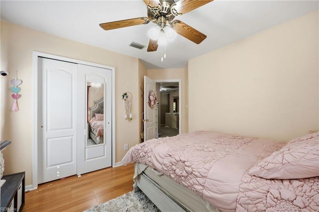 533 Broad Bend Circle, Chesapeake, VA 23320