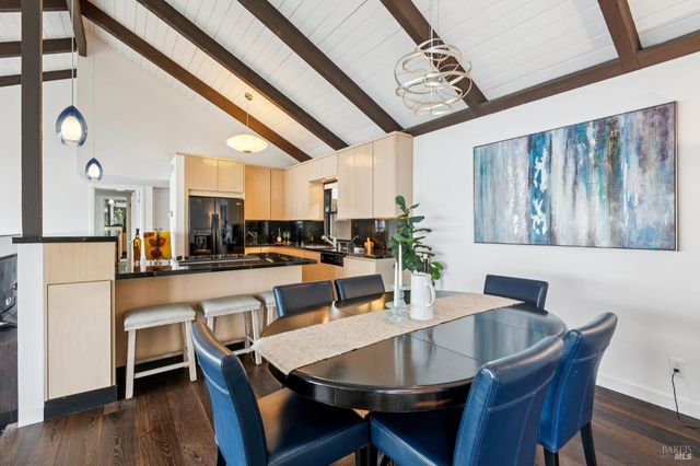 132 Sugarloaf Dr, Tiburon, CA 94920