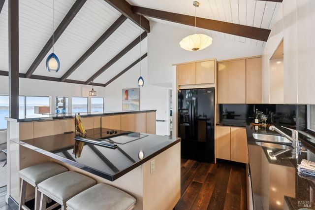 132 Sugarloaf Dr, Tiburon, CA 94920