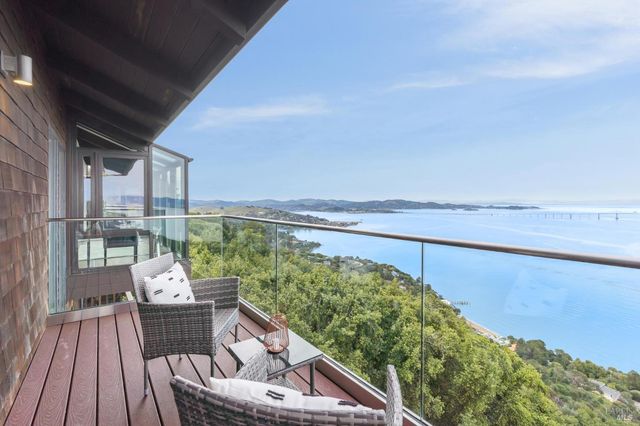 132 Sugarloaf Dr, Tiburon, CA 94920