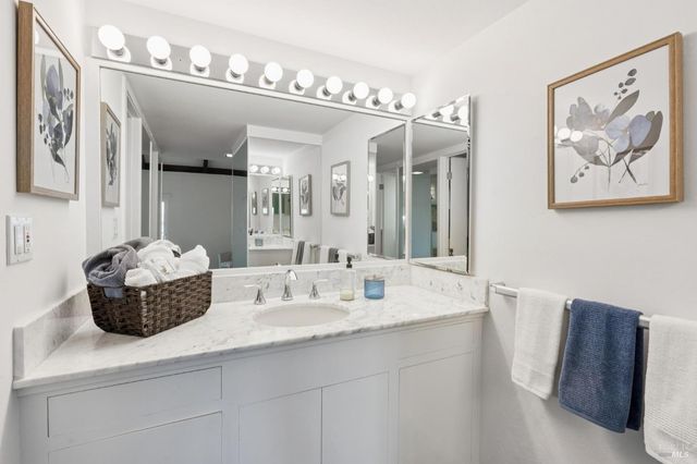 132 Sugarloaf Dr, Tiburon, CA 94920