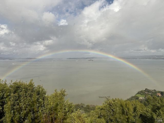 132 Sugarloaf Dr, Tiburon, CA 94920
