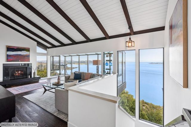 132 Sugarloaf Dr, Tiburon, CA 94920