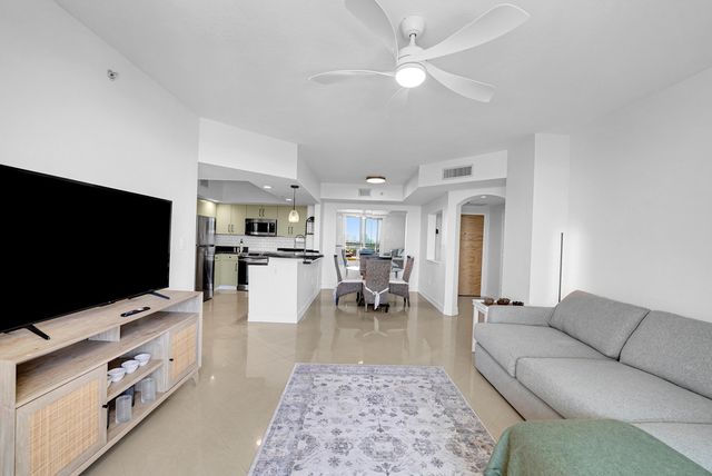 110 N Federal Highway 1410, Fort Lauderdale, FL 33301