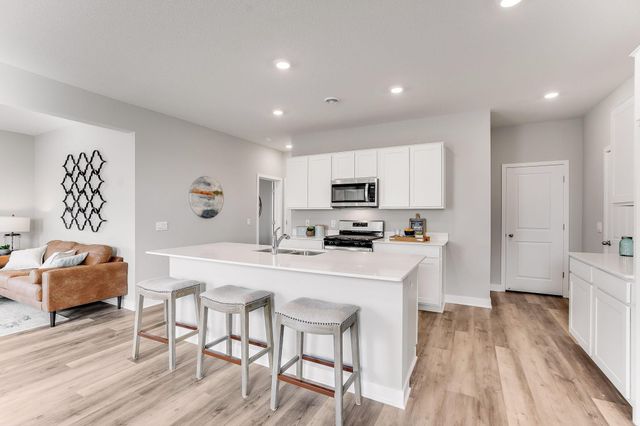 6612 209th Street W, Farmington, MN 55024