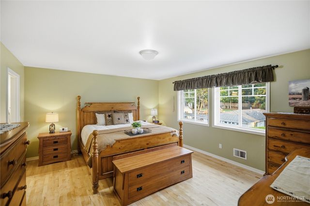 13204 115th Street E, Puyallup, WA 98374