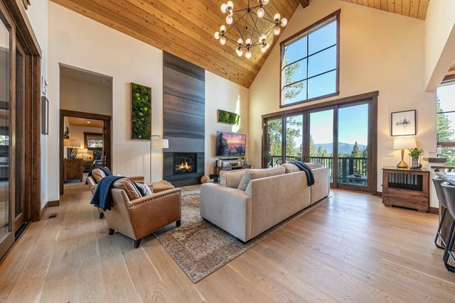 11585 China Camp Road, Truckee, CA 96161