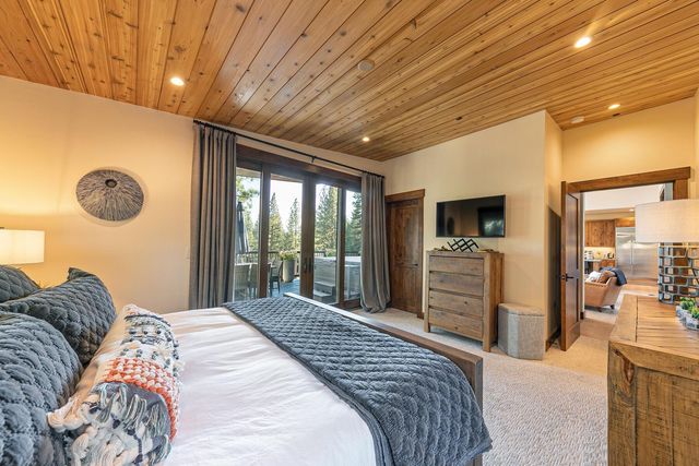 11585 China Camp Road, Truckee, CA 96161