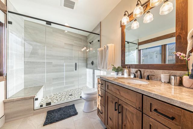 11585 China Camp Road, Truckee, CA 96161